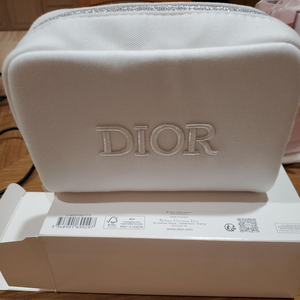 Dior Trousse Pouch White Embroidered Silver Zipper New In Box Makeup Travel